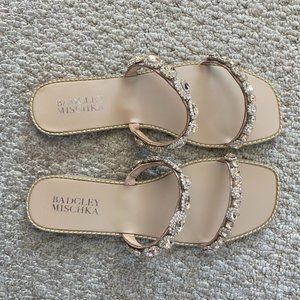 Badgley Mischka Reed Embellished Flat Sandal Champagne Size 8.5